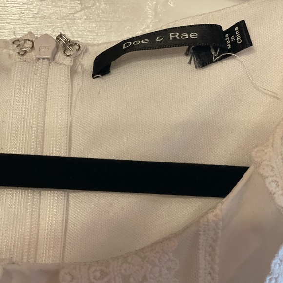 Doe & Rae Dress White Ivory Dress w/ lace accents zipper closure - Picture 3 of 9